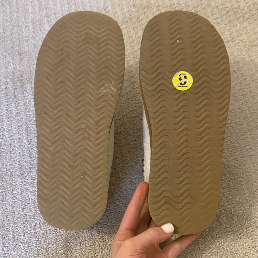 Like New! Haute Hippie Memory Foam Clogs - Picture 8 of 8